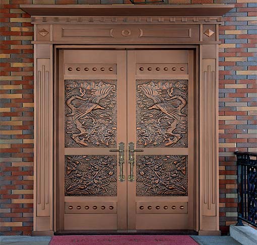 對開(kāi)銅門(mén)