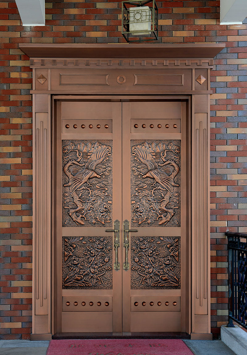 對開(kāi)銅門(mén)